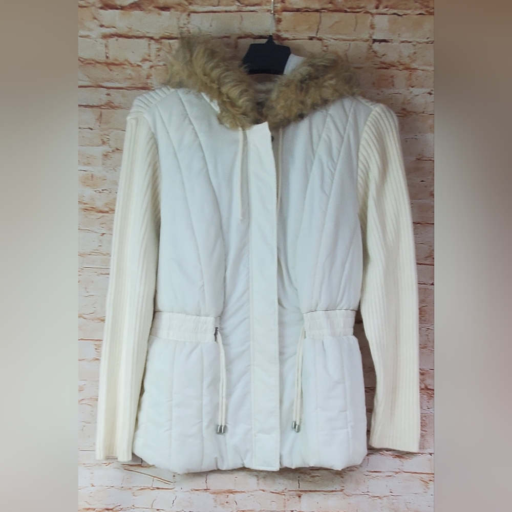 Venezia Woman's White Jacket Size 18/20